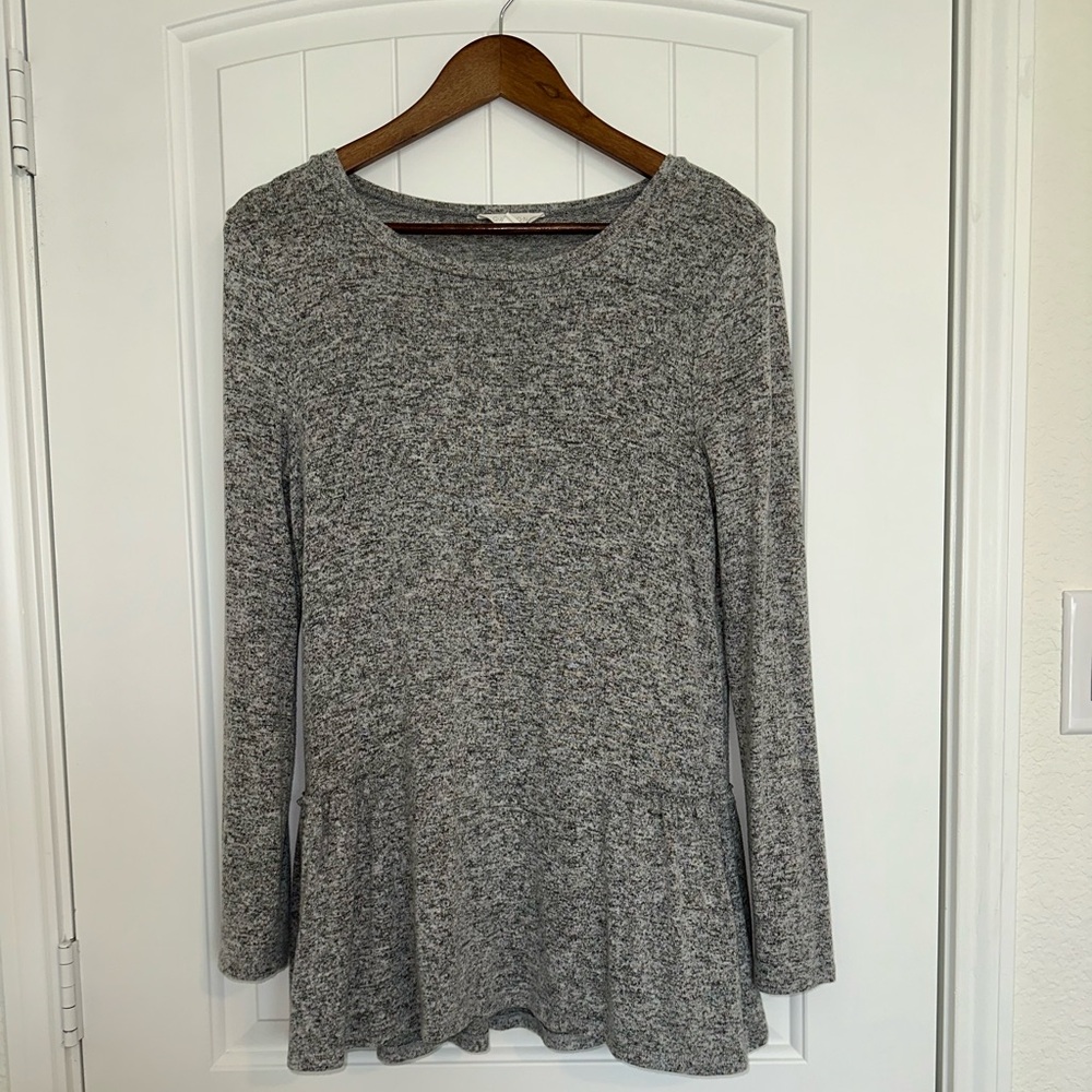 Caslon Gray and White Long Sleeve Peplum/Tunic Blouse